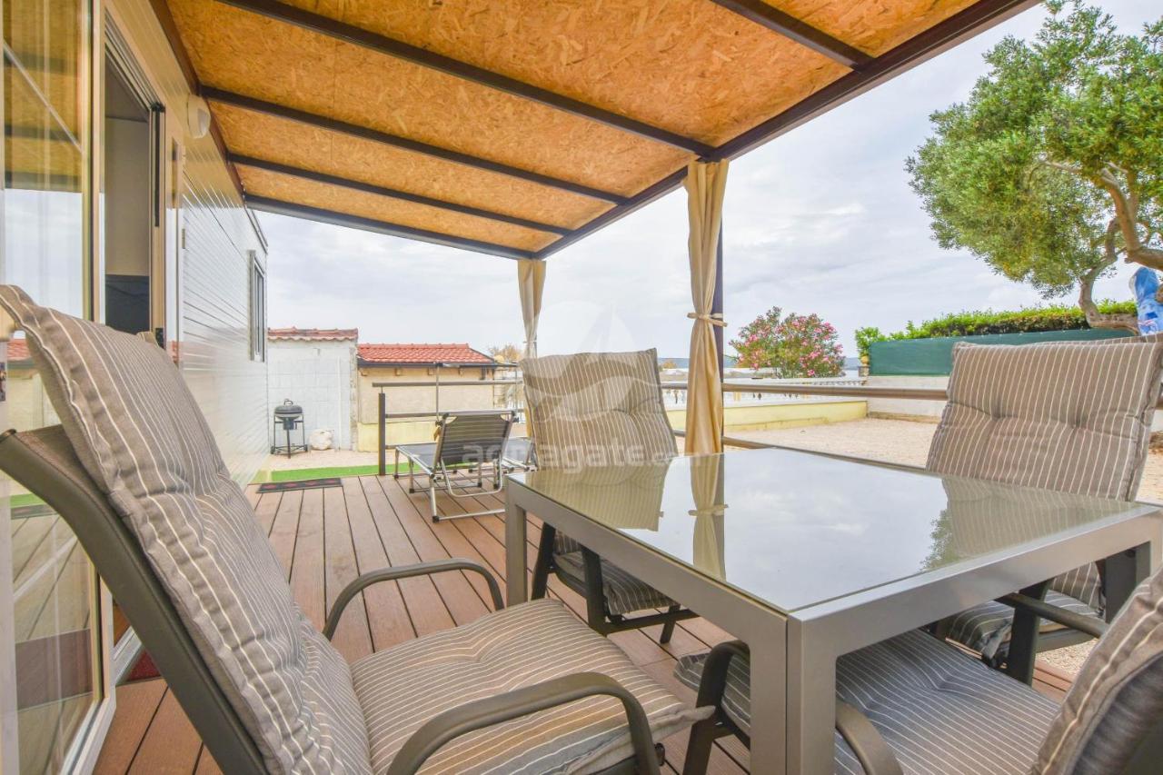 Mobile Home Dandelion Biograd Na Moru Luaran gambar